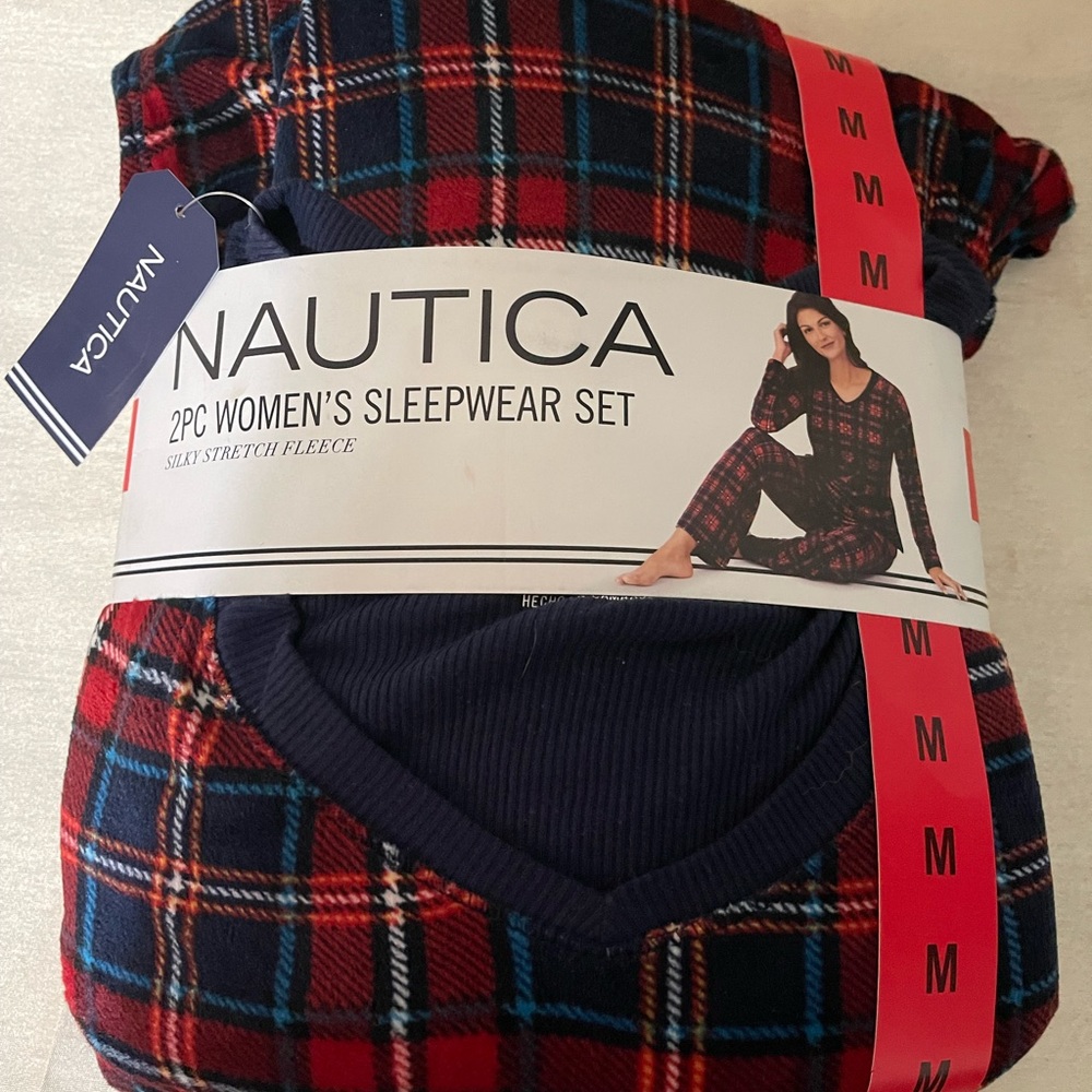 Brand new Nautica Jammie set size medium